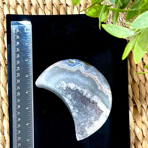 Amethyst moon with druzy - Picture 5 of 16